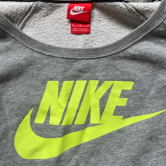 Nike gray sweater - Picture 2 of 3